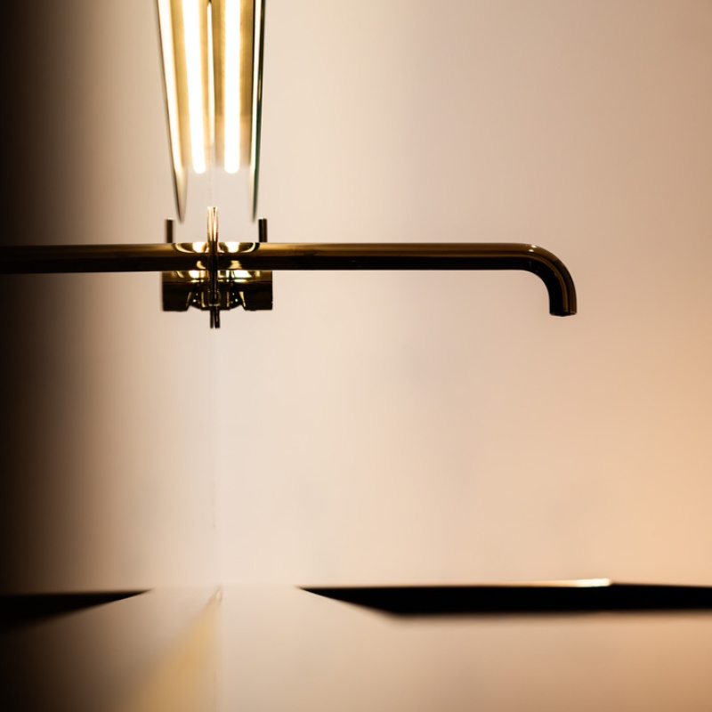 Wastafel met luxe kraan