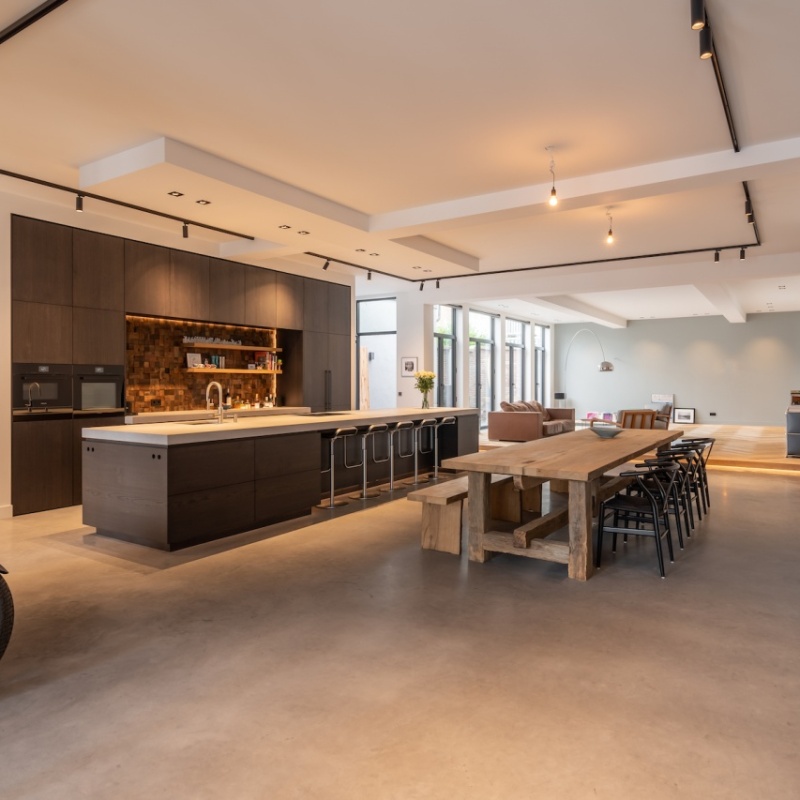 Luxe woonruimte, voormalige garage