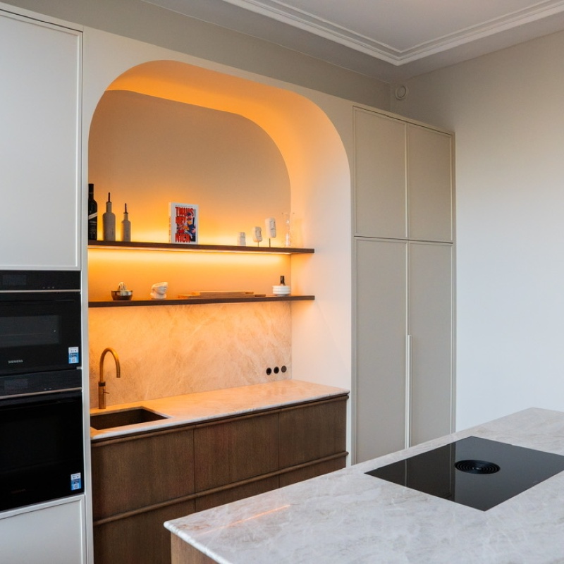 Maatwerkkeuken van Robert Tediek na renovatie eerste verdieping